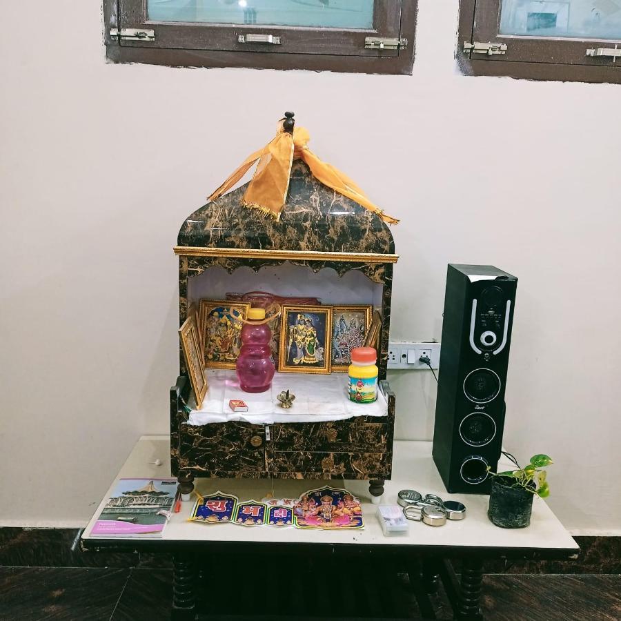 Radha Bhavan Vrindāvan Eksteriør billede